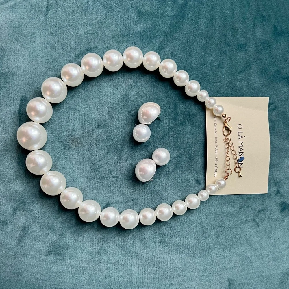 O La Maison Baroque Pearl Necklace and Earrings - Picture 1 of 5